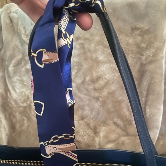 Tory Burch Robinson Large Triple Compartment Navy Blue Saffiano Leather Tote - Picture 9 of 16